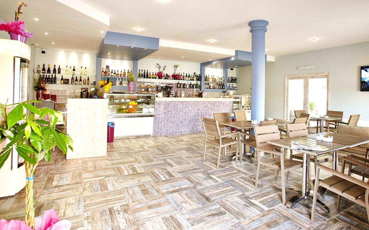 Blu Resort Santa Teresa Gallura Buitenkant foto